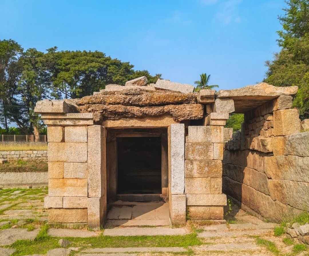 A small shrine on the northwest side of the temple