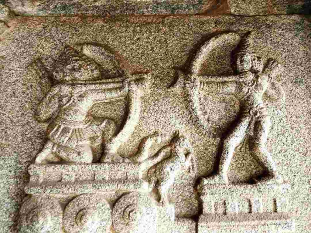 Battle between Ram and Ravana depicted on the wall of Hazara Rama Temple