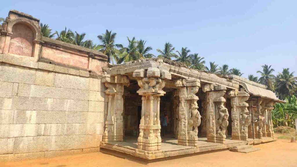 Chandikeshwara Temple, Hampi