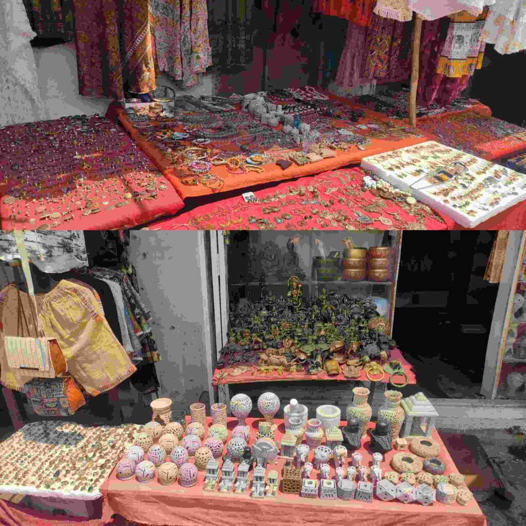 Colorful handicrafts at Hampi Bazaar