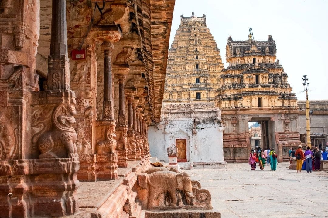 The main entrance tower of Virupaksha Temple