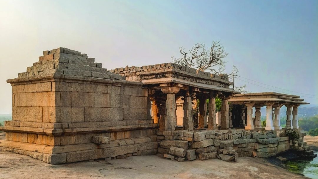 Lord Shiva temple on Hemakuta Hill