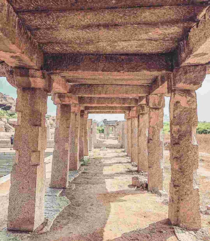 Pavilions lining near Achyutaraya Temple's Pushkarani in a long row