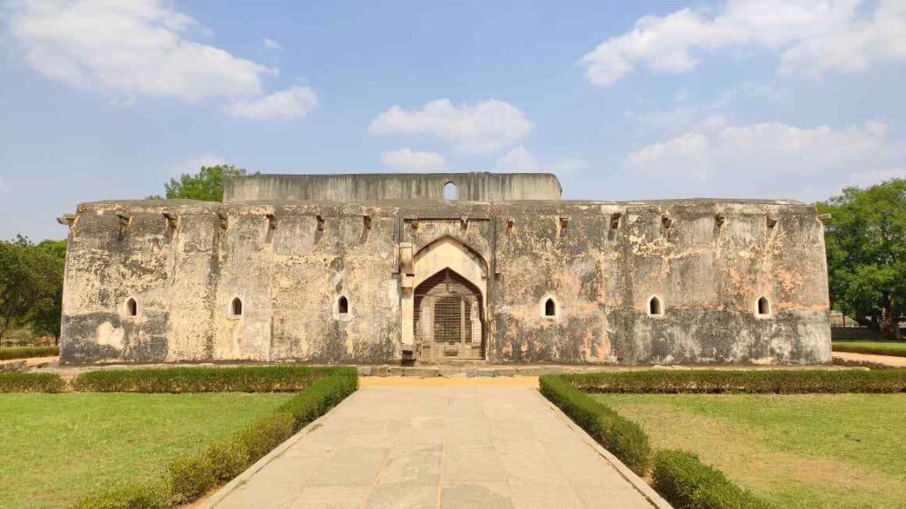 Queen's Bath Building