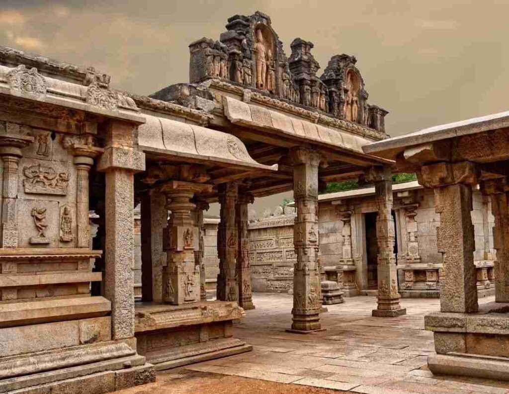 A view of the tall pillared mantapa in front of the temple from the southern side